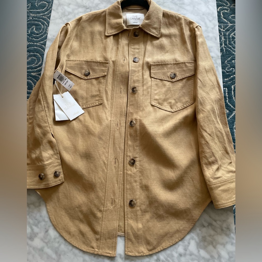 Wilfred Gana linen shirt from Aritzia